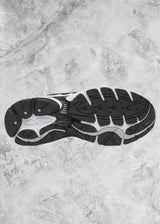 SAUCONY ProGrid Omni 9 Silver & Black - Sneaker Collective