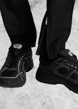 DR B30 Black on Black