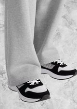 DR B25 Black & White